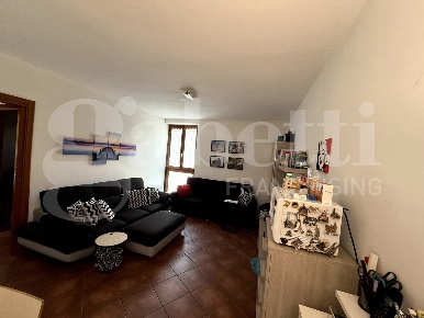 Foto Appartamento in Via Hayez snc, Erba Centro di 80 m² in vendita