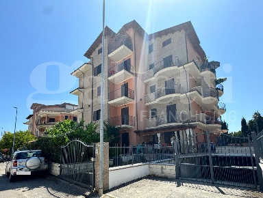 Foto Appartamento in Via Guttuso 2, Tortoreto Tortoreto Lido di 70 m²