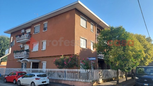 Foto Appartamento in Via isonzo 2, Cerro Maggiore Centro di 98 m²