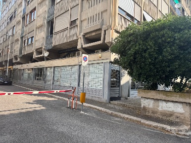 Foto Negozio in Locale in via delle Conce, Terni Centro di 100 m²