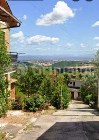Foto Appartamento in voc. Collebrano, Marsciano di 133 m² con 3 locali