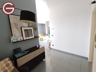 Foto Appartamento a Taurianova Centro di 98 m² con 4 locali in vendita