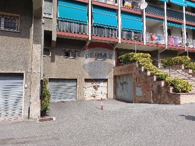 Foto Locale commerciale a Genova Albaro di 347 m² con 1 locali in affitto