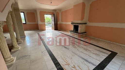 Foto Villa a schiera a Sirignano di 230 m² con 6 locali in vendita