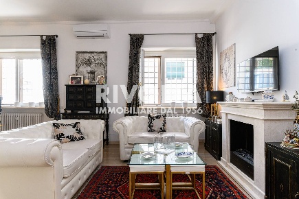 Foto Appartamento in via ximenes, Roma Parioli di 91 m² con 3 locali