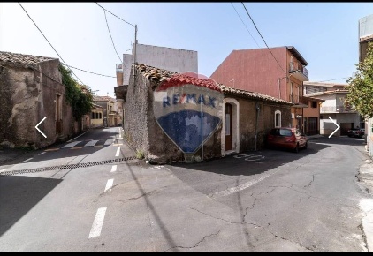 Foto Casa indipendente in VIA SAN MARTINO, Camporotondo Etneo Centro