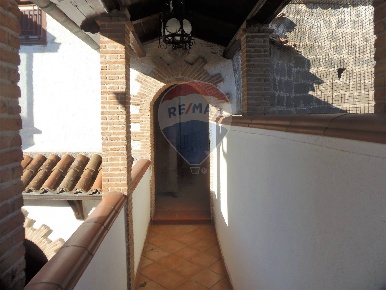 Foto Appartamento in Via Sommana Chiesa, Caserta Casertavecchia - Casola