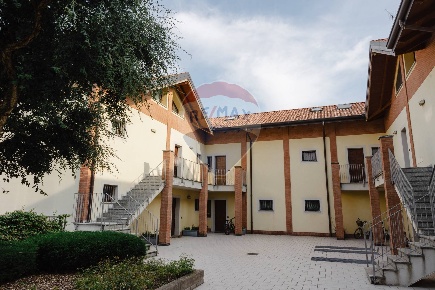 Foto Appartamento in via Bellini, Lomagna Centro di 116 m² con 4 locali