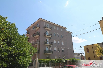 Foto Appartamento in Via Giovanni Segantini, Verona Stadio di 95 m²