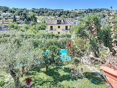 Foto Appartamento in via emilia, Cupra Marittima di 149 m² con 6 locali