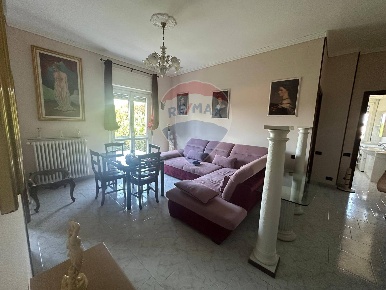 Foto Appartamento in via castellanza, Rescaldina di 90 m² con 3 locali