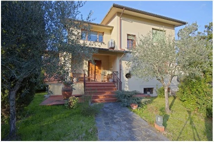 Foto Villa unifamiliare a Figline e Incisa Valdarno di 350 m² con 8 locali