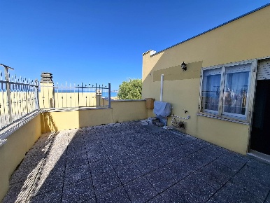 Foto Appartamento a Falconara Marittima Centro di 95 m² con 3 locali