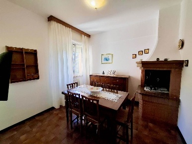 Foto Appartamento a Falconara Marittima Centro di 95 m² con 3 locali