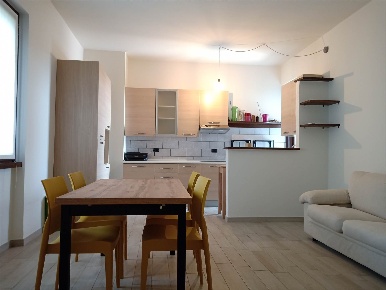 Foto Appartamento in VIA GRAN PARADISO 7, Cardano al Campo di 80 m²