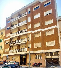 Foto Appartamento in Via Ghibellina  46, Messina Centro Storico di 178 m²