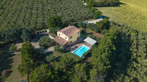 Foto Rustico in VIA SERRA 120, San Marcello di 218 m² con 10 locali