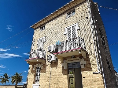 Foto Casa indipendente a Fermo Centro di 130 m² con 11 locali in vendita