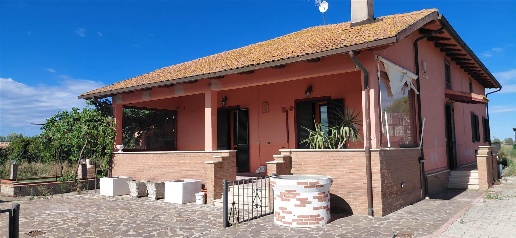 Foto Appartamento a Grosseto La Principina di 128 m² con 8 locali
