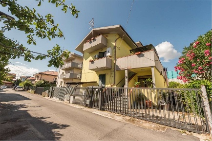 Foto Appartamento in via Salentina 19, Montesilvano Villa Verrocchio