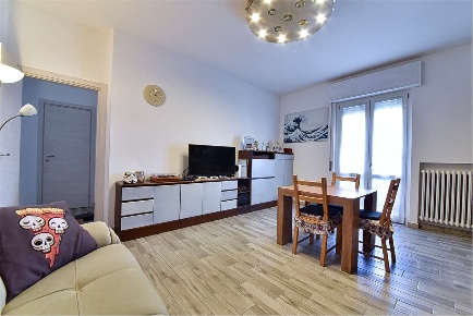 Foto Appartamento in via Vismara 43, Cislago Centro di 100 m² con 3 locali