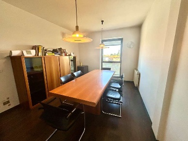 Foto Ufficio a Reggio nell'Emilia di 69 m² con 4 locali in affitto