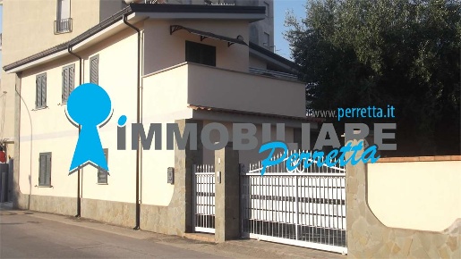 Foto Appartamento in Via Francesco Stoppelli, Vibonati Villammare di 85 m²