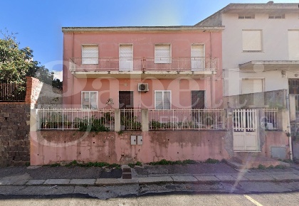 Foto Casa indipendente in Via SAN SIMACO 81, Oristano Centro di 249 m²