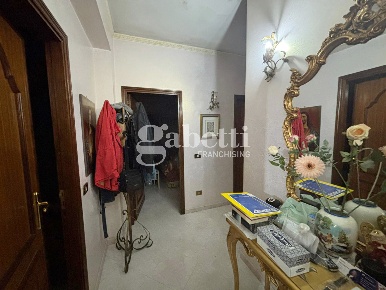 Foto Appartamento in Fuxa, Bagheria Centro di 105 m² con 4 locali