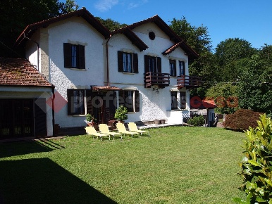 Foto Villa singola in monte zeda, Stresa di 300 m² con 4 locali in vendita
