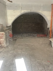 Foto Magazzino in Via Liberato Saltarelli 27, Minturno Tufo di 50 m²