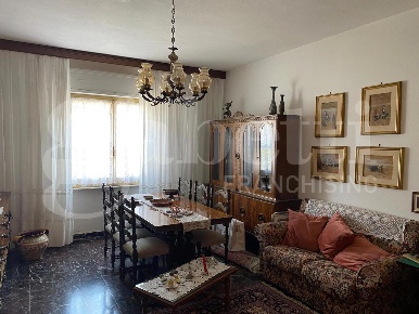 Foto Appartamento in Via CAMPANIA 164, Oristano Centro di 143 m² in vendita