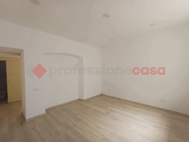 Foto Negozio in Via ALFIERI 31, Ceprano Centro di 50 m² con 1 locali