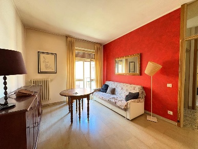 Foto Appartamento in Via Palli 8, Magenta Centro di 60 m² con 2 locali