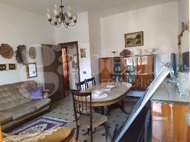 Foto Appartamento in Via LAZIO 68, Oristano Centro di 100 m² in vendita
