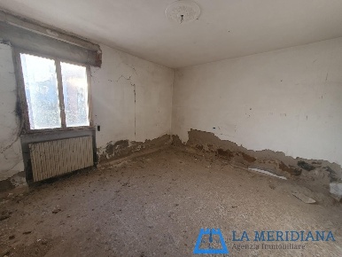 Foto Casa indipendente a Lamporecchio Centro di 195 m² con 8 locali