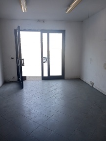 Foto Locale commerciale a Altopascio Altopascio Centro di 60 m² in affitto