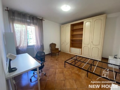 Foto Appartamento a Pisa Le Piagge di 120 m² con 5 locali in affitto