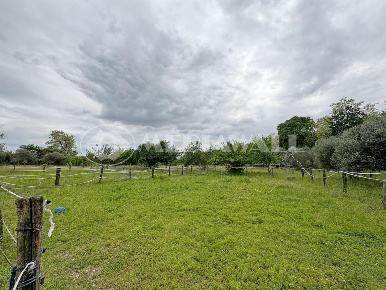 Foto Terreno edificabile in Via San Quirino 27, San Quirino di 20000 m²