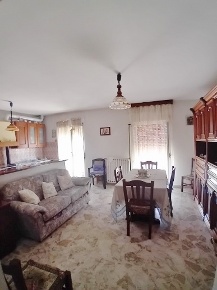 Foto Casa indipendente in Via M. Parlatore 40, Orsogna Centro di 230 m²