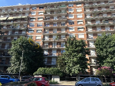 Foto Appartamento in Via Filadelfia 50, Torino Lingotto di 120 m²