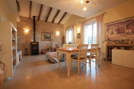 Foto Villa unifamiliare a La Spezia Foce - Marinasco di 350 m² con 6 locali