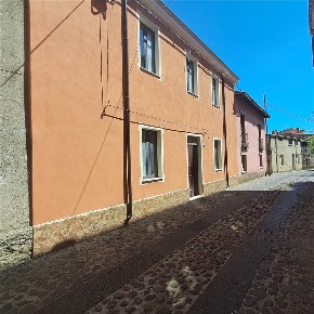 Foto Casa indipendente in -, Bonarcado di 150 m² con 5 locali in vendita