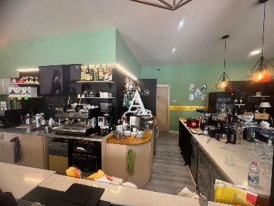 Foto Bar a San Giovanni Lupatoto Centro di 90 m² con 2 locali in vendita