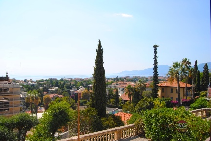 Foto Case semi ndipendenti a Bordighera Via Romana di 50 m² con 3 locali