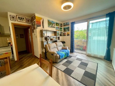Foto Appartamento in Via Cascina Selve, Mornago di 80 m² con 3 locali