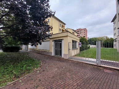 Foto Magazzino in Via Ferrari, Monza Regina Pacis - Borsa di 540 m²