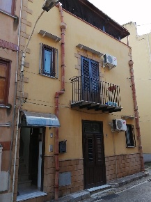 Foto Case indipendenti in Via Cannitello, Termini Imerese Centro di 91 m²