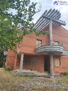 Foto Villa unifamiliare in CONTRADA SELVA, Campodipietra di 430 m²