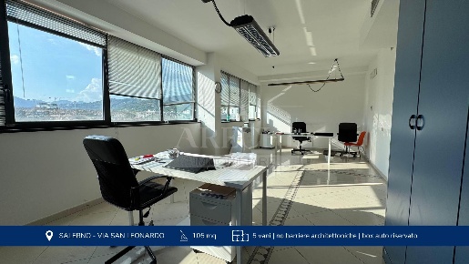 Foto Ufficio a Salerno Zona Industriale - San Leonardo di 105 m² in vendita